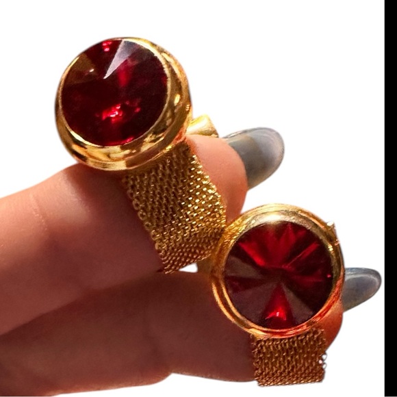 Gorgeous Red Crystal Gold Mesh Cufflinks (EUC) - Picture 4 of 10
